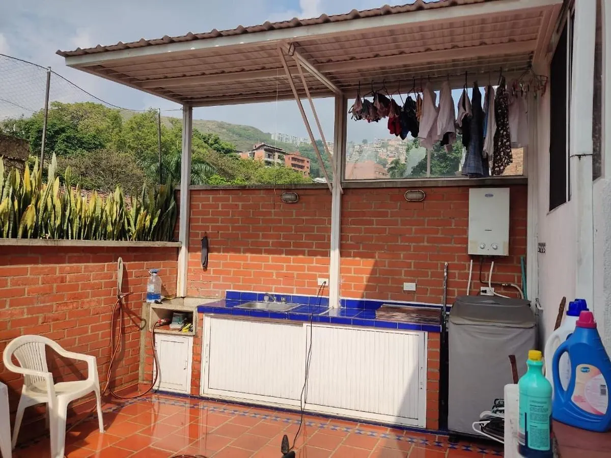 Hostal Tejares Cali