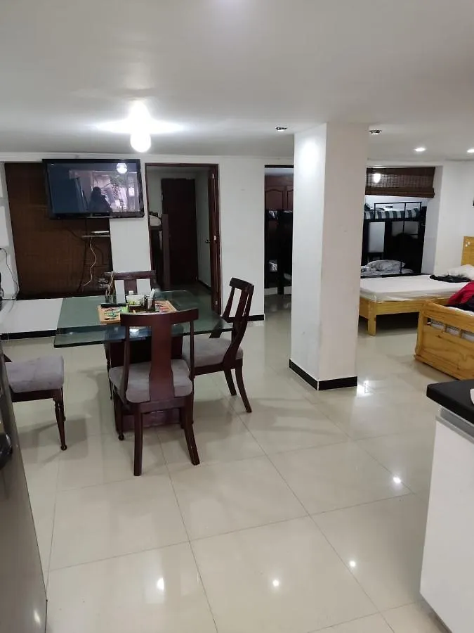 Hostal Tejares Cali